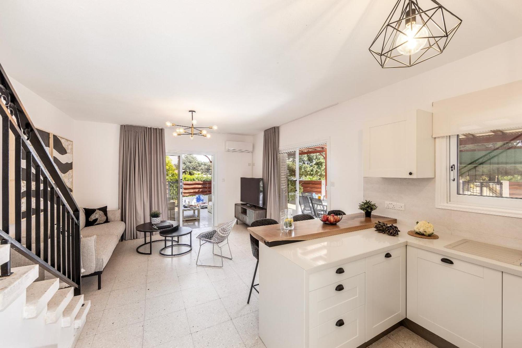 Larnaca Villa Marina Meneou Esterno foto
