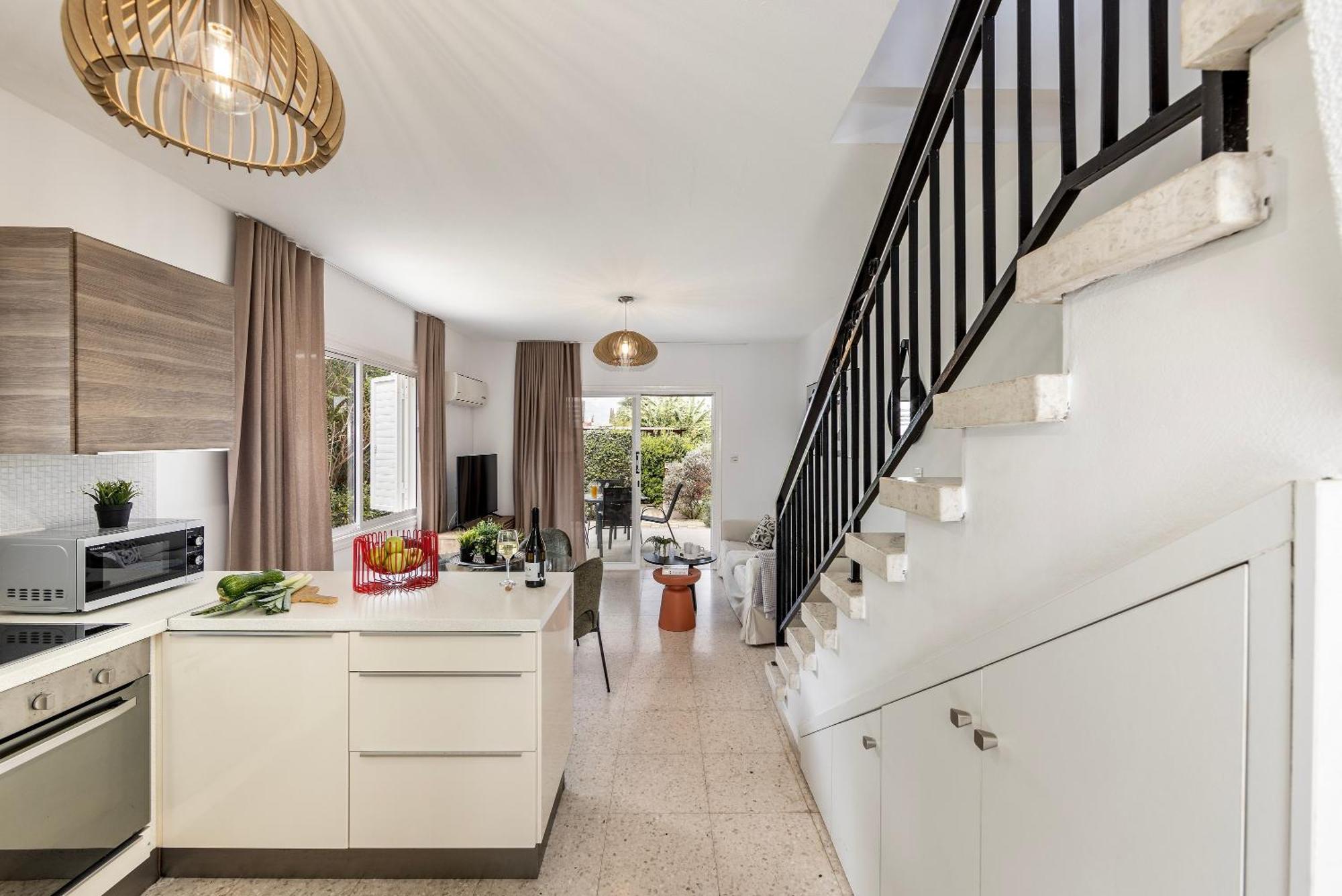 Larnaca Villa Marina Meneou Esterno foto