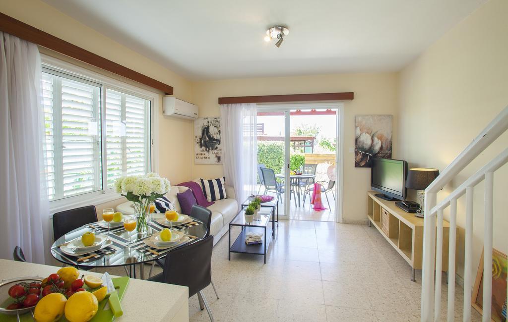 Larnaca Villa Marina Meneou Esterno foto