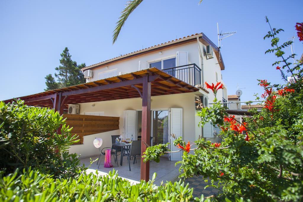 Larnaca Villa Marina Meneou Esterno foto