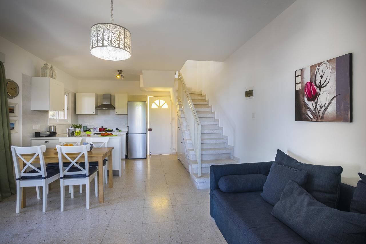 Larnaca Villa Marina Meneou Esterno foto