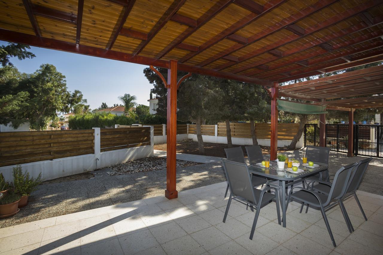 Larnaca Villa Marina Meneou Esterno foto