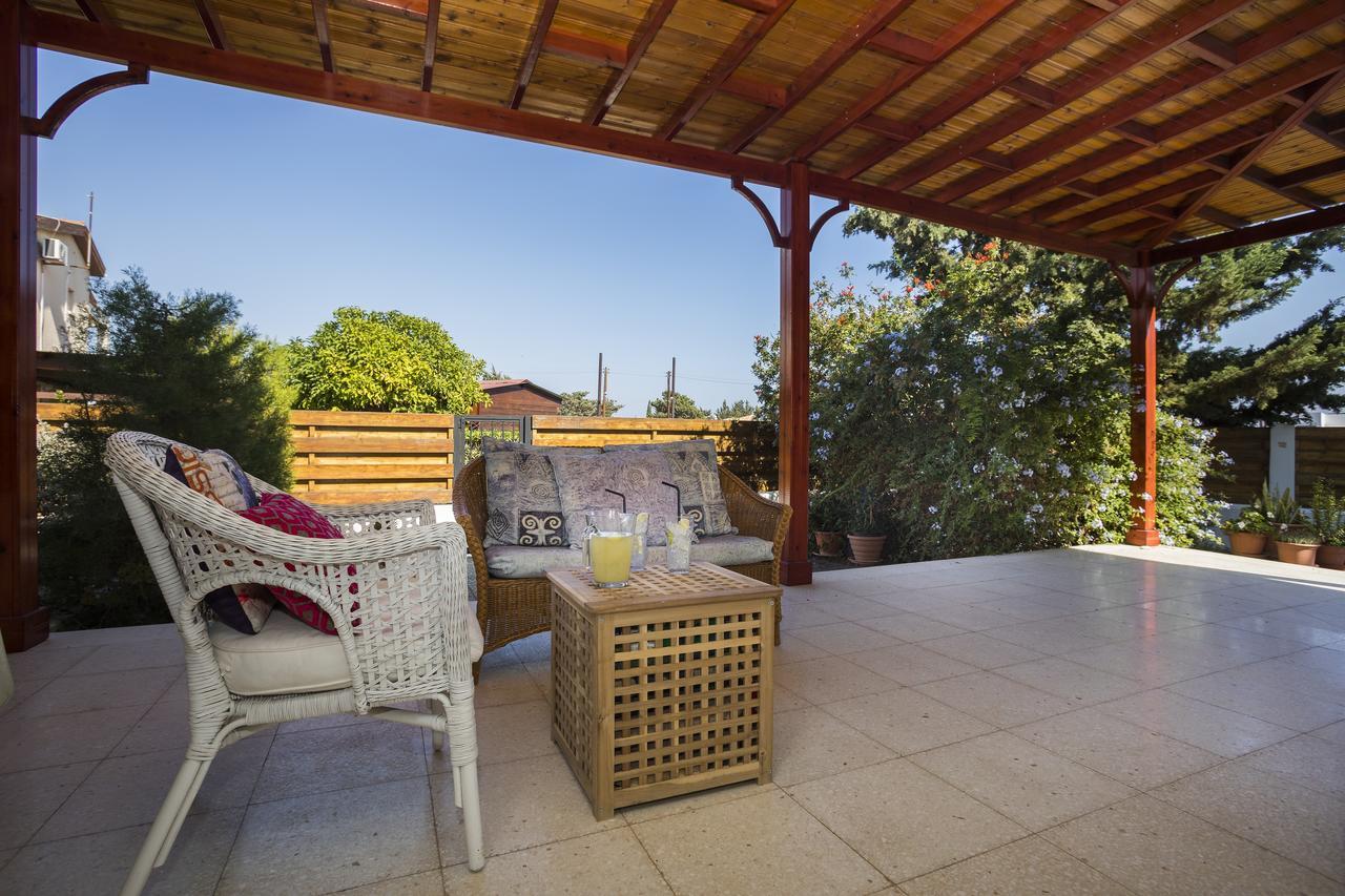 Larnaca Villa Marina Meneou Esterno foto